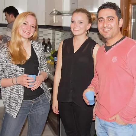 Hostel In House *