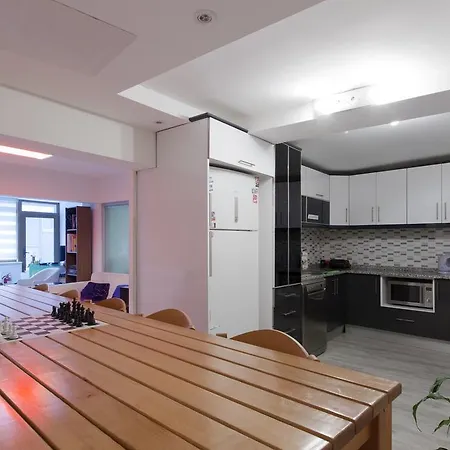 Albergue In House Esmirna